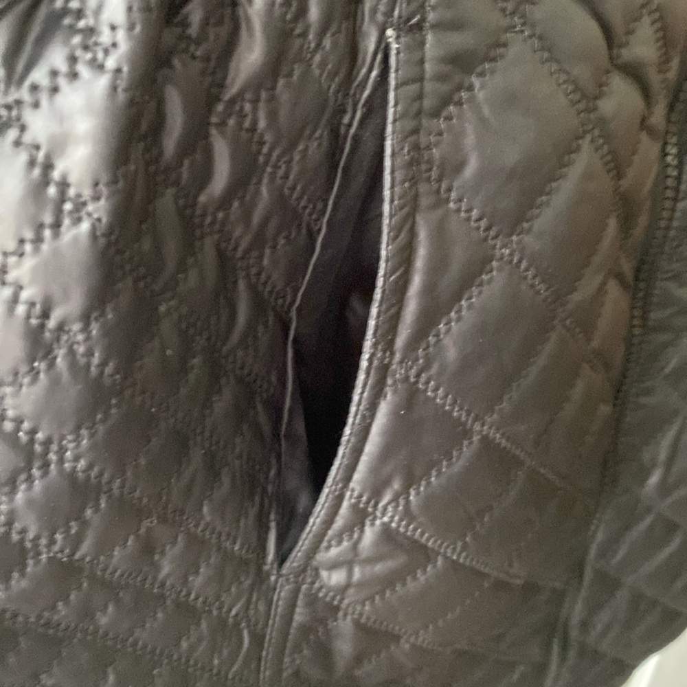 Black Quilted Women's Coat - Picture 10 of 11